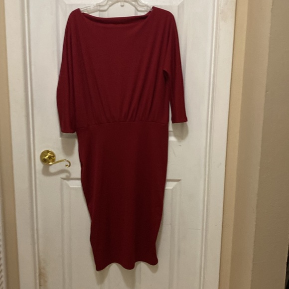TNTIYO Women’s Red Dress On or Off The Shoulder. size Large NWT - Picture 6 of 8
